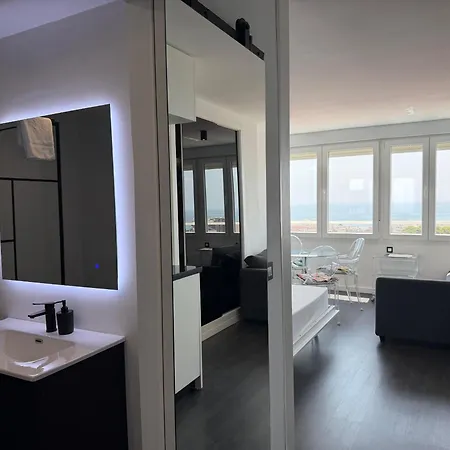Casa Dalias Ii - Sea View Downtown Lejlighed